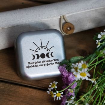 Geschenkbox designen mit Gravur Metalldose Muttertagsgeschenk Idee