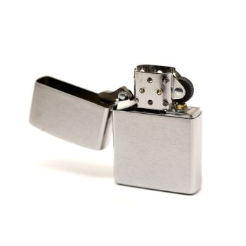 Zippo Feuerzeug mit Gravur individuell gestalten